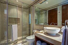 Anam 1 bedroom apartment with balcony sleeps 3