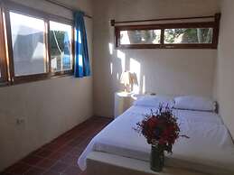 Charlie Suites Ayampe