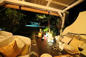 LES Condos in Beautiful Complex With Pool, Near the Beach