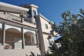 Angelina's Home