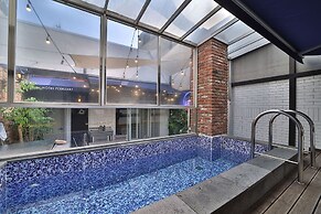 Hotel February Suseong