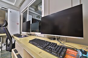 Hotel February Suseong