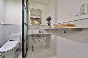 Hotel February Suseong