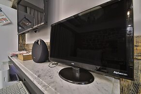 Hotel February Suseong