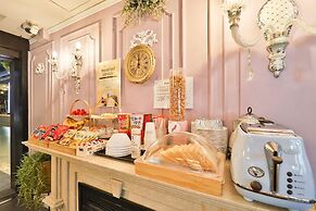 Hotel February Suseong