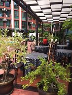 Chateau Del Marina Complex Apartments