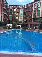 Chateau Del Marina Complex Apartments