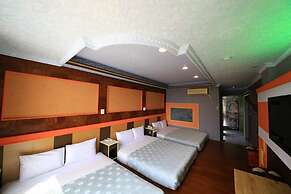 Golden Coast 36 - Sea View B&B