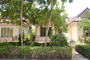 Aana Residence Resort