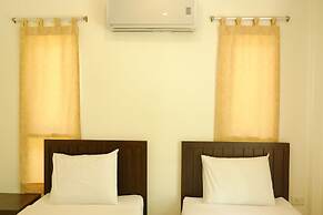 Aana Residence Resort