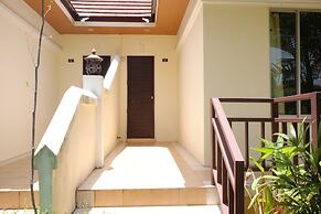 Aana Residence Resort