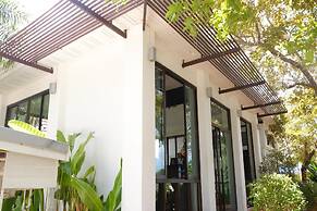 Aana Residence Resort