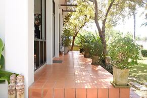 Aana Residence Resort