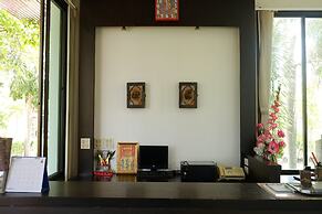 Aana Residence Resort