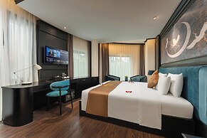 Halo Hanoi Hotel