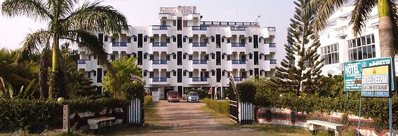 Hotel Deepak
