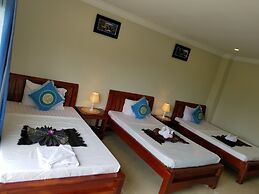 Blue Diamond Guest House - Hostel