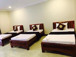 Blue Diamond Guest House - Hostel