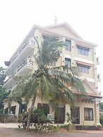 Blue Diamond Guest House - Hostel