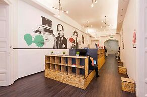 Adagio Hostel Basilica