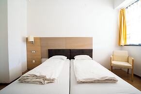 WOW City Hostel