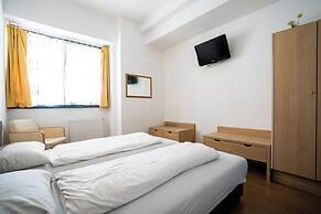 WOW City Hostel