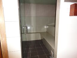 Luxy Service Suites At Times Square