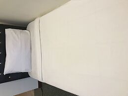 Luxy Service Suites At Times Square