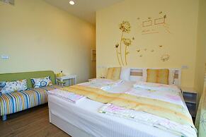 Tao Heung Garden B&B