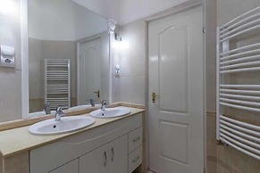 Pelicanstay at Riverside Danube