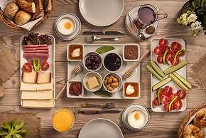 River Boutique Hotel