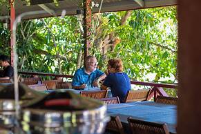 Sukau Greenview Bed & Breakfast