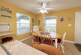 Abby Sands Castle 2 Bedroom Home by RedAwning