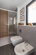 Chezmoihomes Plaza Nueva Deluxe