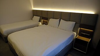 Limnades Hotel