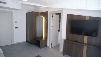 Limnades Hotel