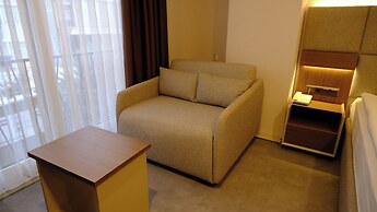 Limnades Hotel