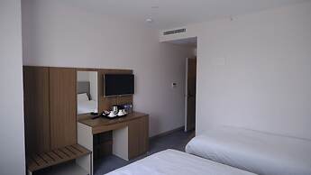 Limnades Hotel