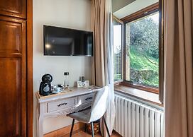 Logis Hotel Restaurante La Casa de Juansabeli