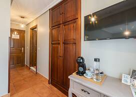 Logis Hotel Restaurante La Casa de Juansabeli