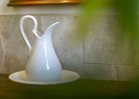 Logis Hotel Restaurante La Casa de Juansabeli