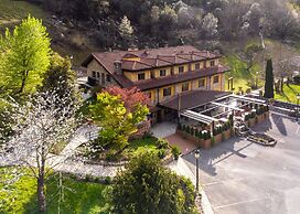 Logis Hotel Restaurante La Casa de Juansabeli