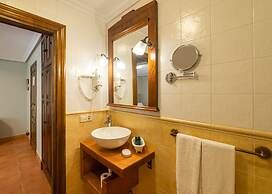 Logis Hotel Restaurante La Casa de Juansabeli