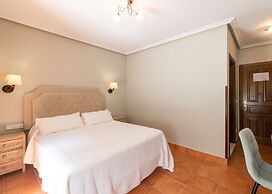 Logis Hotel Restaurante La Casa de Juansabeli