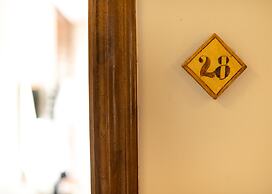 Logis Hotel Restaurante La Casa de Juansabeli