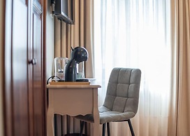 Logis Hotel Restaurante La Casa de Juansabeli