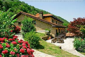 Logis Hotel Restaurante La Casa de Juansabeli