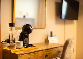 Logis Hotel Restaurante La Casa de Juansabeli