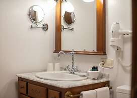 Logis Hotel Restaurante La Casa de Juansabeli