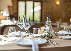 Logis Hotel Restaurante La Casa de Juansabeli